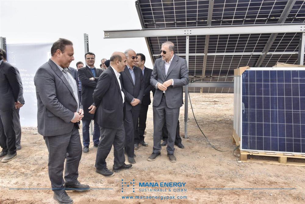 آغاز عملیات اجرایی نیروگاه های خورشیدی یزد؛